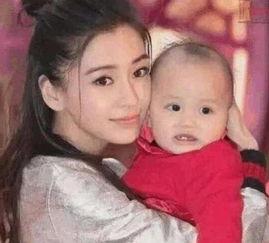 baby孩子照片曝光,可爱瞬间引网友热议